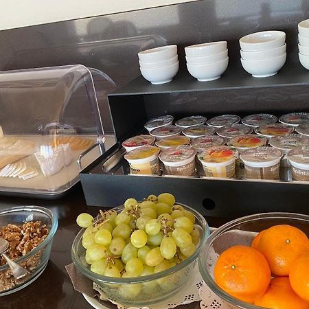 דסנזאנו דל גארדה Hotel Estee מראה חיצוני תמונה