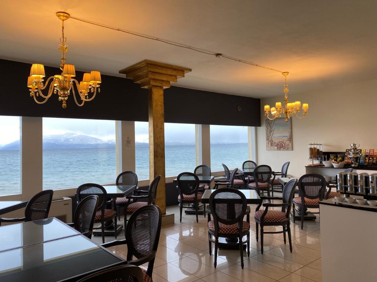 דסנזאנו דל גארדה Hotel Estee מראה חיצוני תמונה