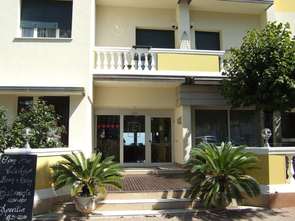 דסנזאנו דל גארדה Hotel Estee מראה חיצוני תמונה
