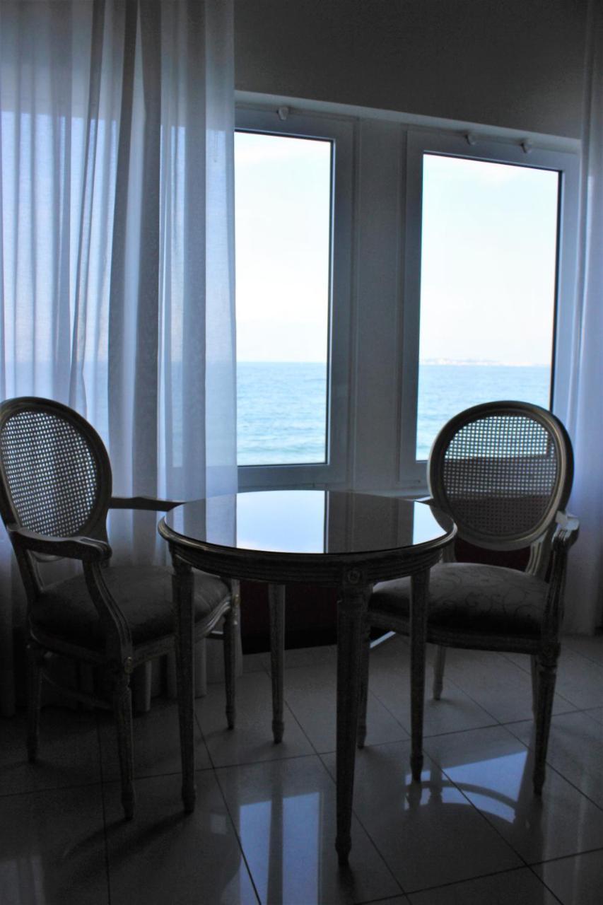 דסנזאנו דל גארדה Hotel Estee מראה חיצוני תמונה